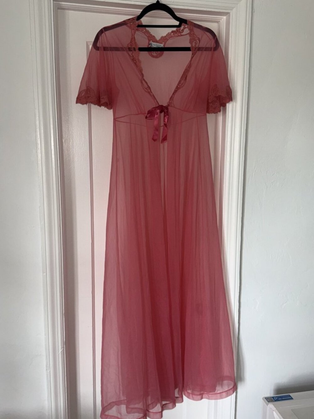 Vintage Lily of France Sheer Pink Lace Peignoir Robe S USA